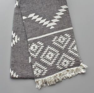 Ezra Blanket Scarf Aztec Print